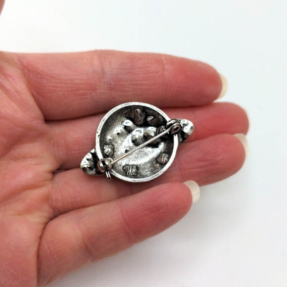 Cosmic Rhinestone Saturn Brooch - Picture 6 of 8